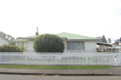 Photo of property in 118 Harlech Street, Mayfair, Hastings, 4122