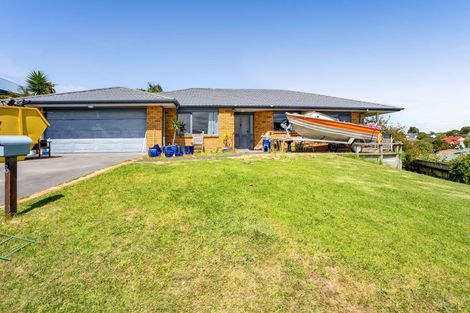 Photo of property in 8 Horizon Heights, Whalers Gate, New Plymouth, 4310