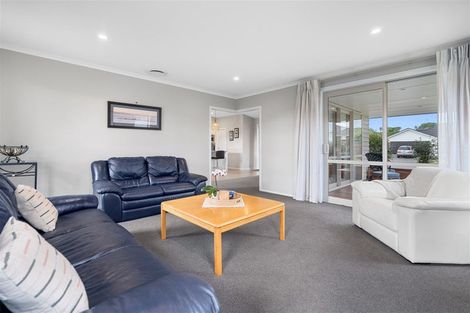 Photo of property in 34 Awatira Drive, Papamoa Beach, Papamoa, 3118