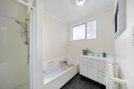 Photo of property in 11 Akron Grove, Totara Park, Upper Hutt, 5018