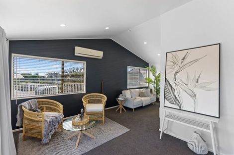 Photo of property in 116 Field Way, Waikanae Beach, Waikanae, 5036