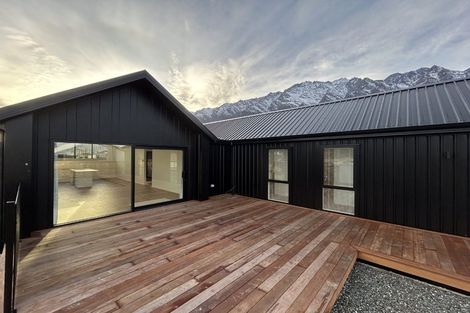 Photo of property in 45 Shepherd Road, Jacks Point, Queenstown, 9371