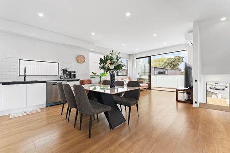 Photo of property in 1/258 Lake Road, Hauraki, Auckland, 0622