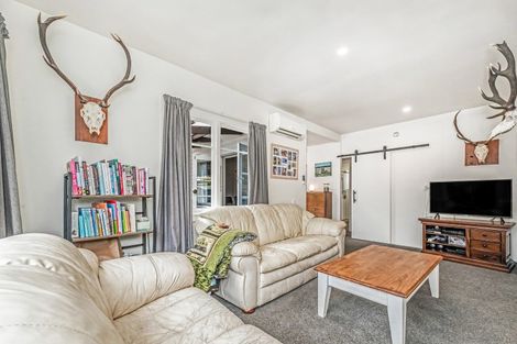 Photo of property in 10 Woodville Street, Leeston, 7632