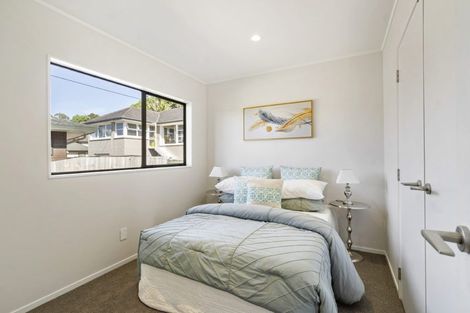 Photo of property in 1/11 Woodlands Crescent, Browns Bay, Auckland, 0630