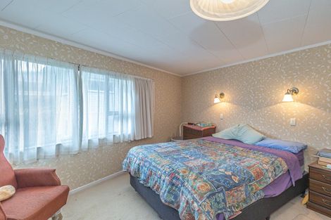 Photo of property in 220a Cambridge Street, Levin, 5510