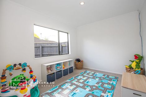 Photo of property in 2 Bathurst Street, Heretaunga, Upper Hutt, 5018