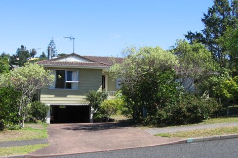 Photo of property in 20 Deverell Place, Northcross, Auckland, 0632