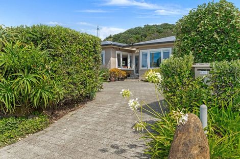 Photo of property in 50 Moana Road, Okitu, Gisborne, 4010