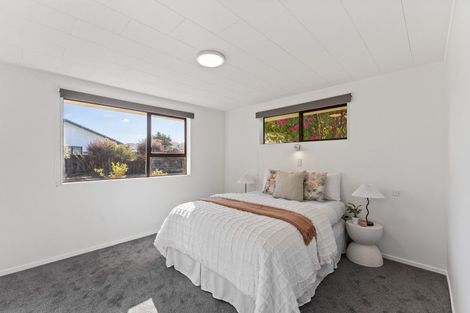 Photo of property in 3 Renata Road, Otaki, 5512