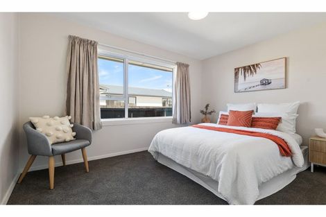 Photo of property in 18 Horton Place, Avondale, Christchurch, 8061