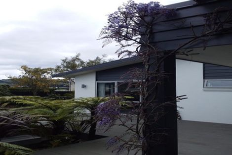 Photo of property in 20 Roseberry Place, Whitianga, 3510