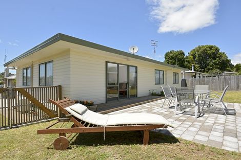 Photo of property in 8a Windsor Road, Bellevue, Tauranga, 3110