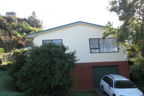 Photo of property in 12 Waipuna Grove, Stokes Valley, Lower Hutt, 5019