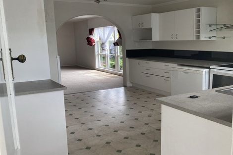 Photo of property in 160 Wainuiomata Road, Wainuiomata, Lower Hutt, 5014