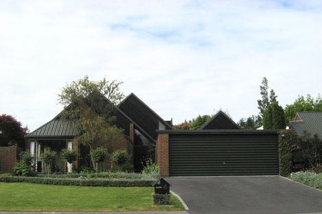 Photo of property in 4 Thurlestone Place, Burnside, Christchurch, 8053