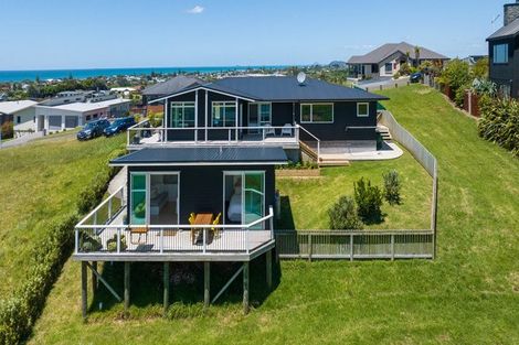 Photo of property in 26 Tohora View, Waihi Beach, 3611