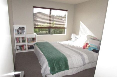 Photo of property in 27 Harrowglen Drive, Northcross, Auckland, 0632