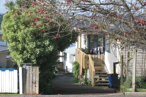 Photo of property in 1/22 Waimumu Road, Massey, Auckland, 0614