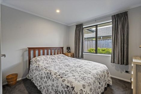 Photo of property in 9 Huetu Place, Bell Block, New Plymouth, 4312