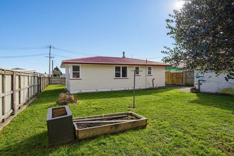 Photo of property in 14 Dittmer Street, Otaki, 5512