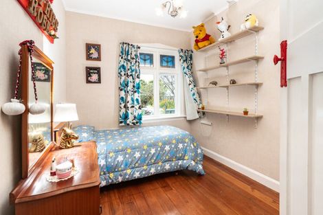 Photo of property in 26 Resolution Street, Lyall Bay, Wellington, 6022