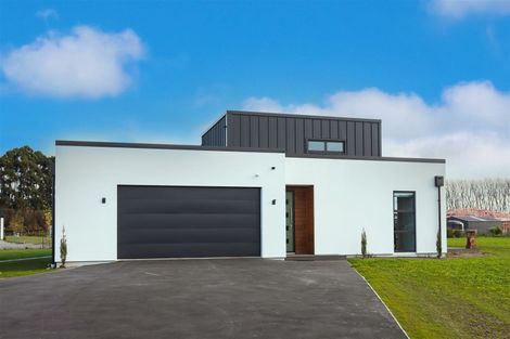 Photo of property in 17 Hallfield Drive, Ohoka, Kaiapoi, 7692