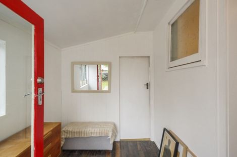 Photo of property in 20 Fergusson Street, Marton, 4710