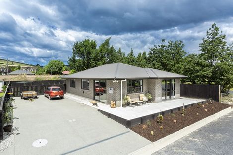 Photo of property in 53 Owhiro Avenue, Mosgiel, 9024