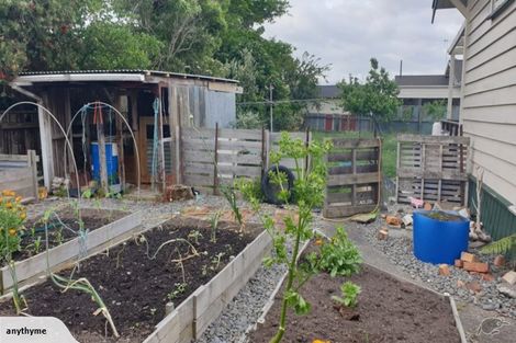 Photo of property in 11 Lyon Street, Marton, 4710