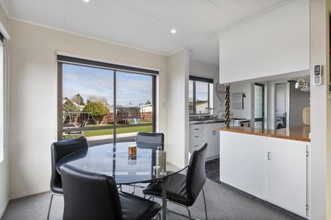 Photo of property in 23 Ferndale Place, Feilding, 4702
