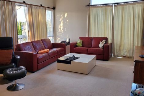 Photo of property in 34 Oliver Road, Eastern Beach, Auckland, 2012