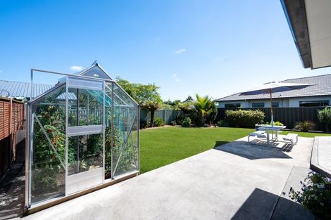 Photo of property in 16 Delta Mews Place, Clive, 4102