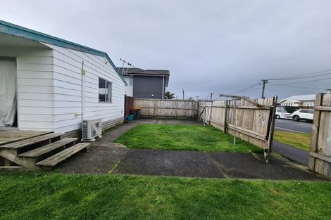 Photo of property in 24 Sayer Street, Frankton, Hamilton, 3204