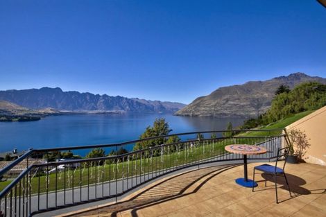 Photo of property in 8 Chandler Lane, Fernhill, Queenstown, 9300