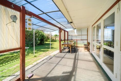 Photo of property in 100 Alexandra Street, Marton, 4710