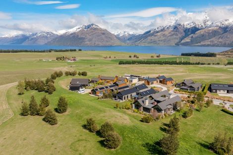 Photo of property in 33 Hackett Road, Jacks Point, Queenstown, 9371