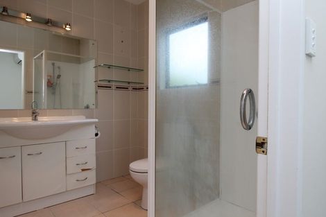 Photo of property in 99 Eugenia Rise, Totara Heights, Auckland, 2105