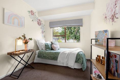 Photo of property in 32 Cromwell Drive, Fitzroy, Hamilton, 3206