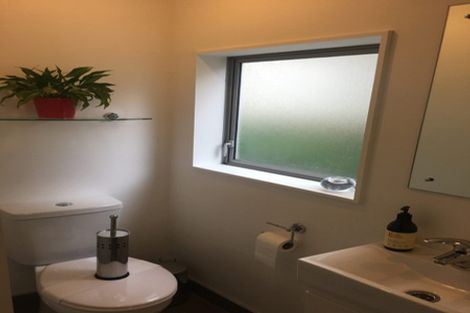 Photo of property in 3/12 Agra Crescent, Khandallah, Wellington, 6035