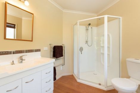 Photo of property in 8 Roger Guy Place, Welcome Bay, Tauranga, 3175