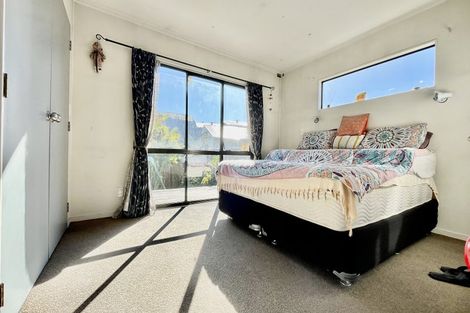 Photo of property in 387 West Coast Road, Glen Eden, Auckland, 0602