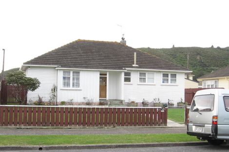 Photo of property in 25 Barton Grove, Naenae, Lower Hutt, 5011