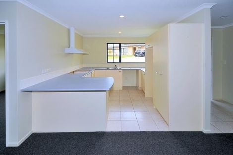 Photo of property in 1/11 Roanoke Way, Albany, Auckland, 0632