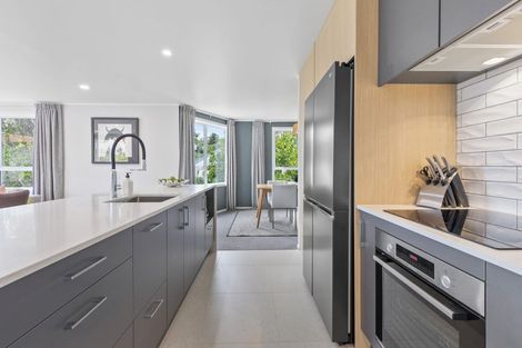 Photo of property in 5 Whale Cove, Stanmore Bay, Whangaparaoa, 0932