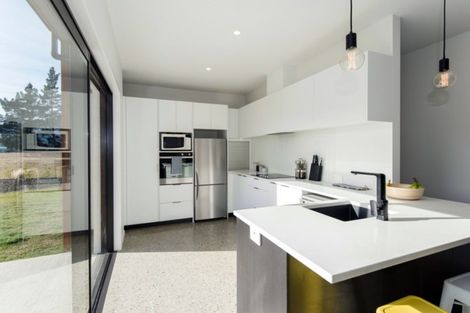 Photo of property in 60 Cunninghams Drive, Jacks Point, Queenstown, 9371