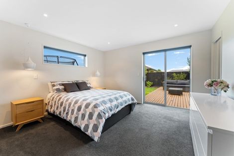 Photo of property in 6 Bargrove Close, Halswell, Christchurch, 8025