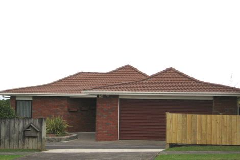 Photo of property in 36 Sturges Road, Henderson, Auckland, 0612