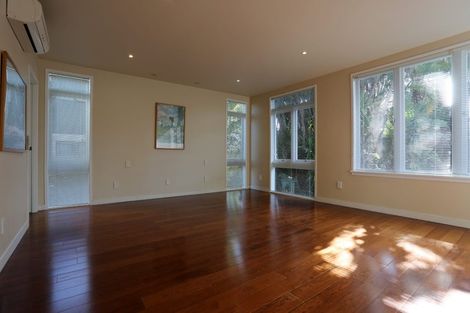 Photo of property in 77 Cliff Road, Torbay, Auckland, 0630