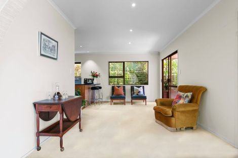 Photo of property in 163 Chelsea View Drive, Chatswood, Auckland, 0626